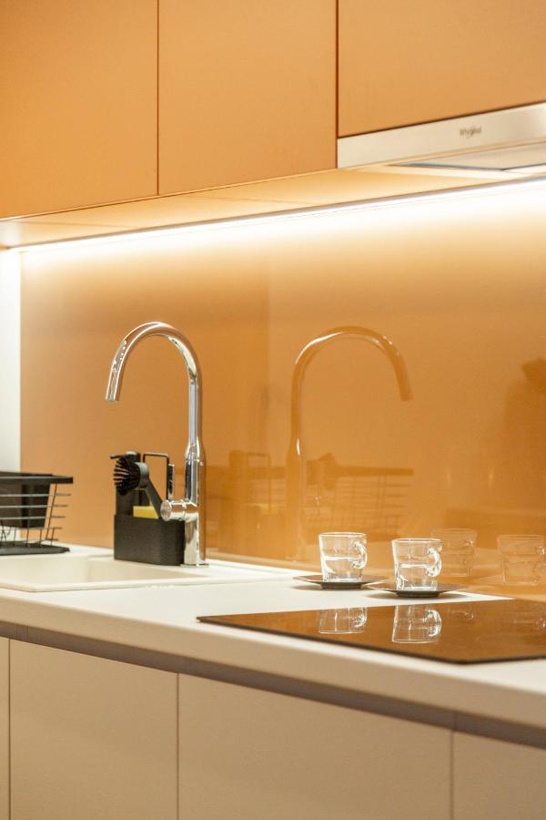 Luxurious Minimalist Residence With Sauna By Prestige Homes Budapest Eksteriør bilde