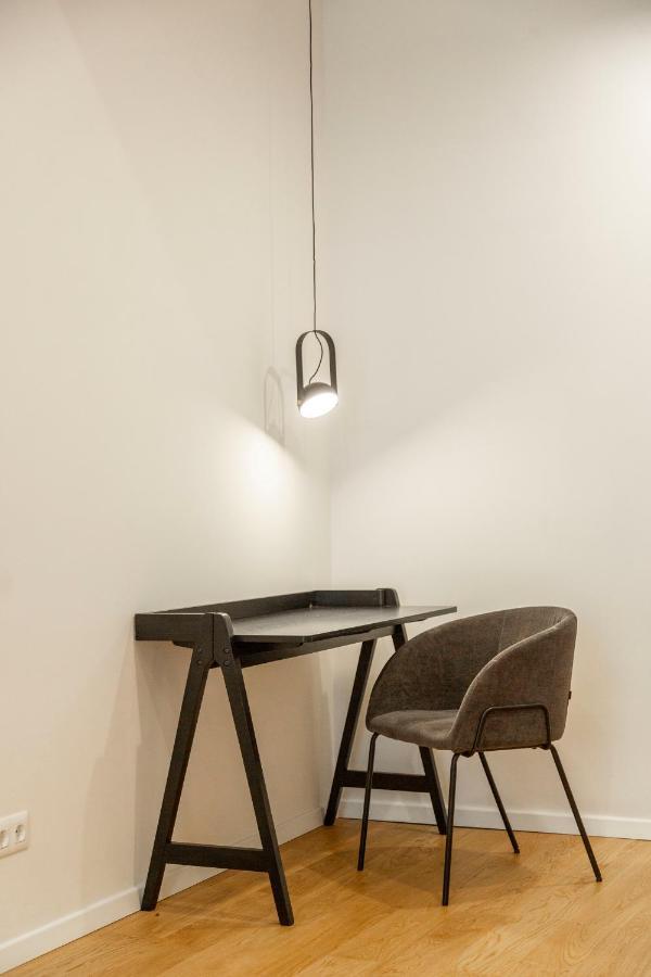 Luxurious Minimalist Residence With Sauna By Prestige Homes Budapest Eksteriør bilde