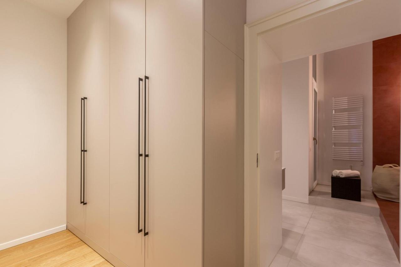 Luxurious Minimalist Residence With Sauna By Prestige Homes Budapest Eksteriør bilde